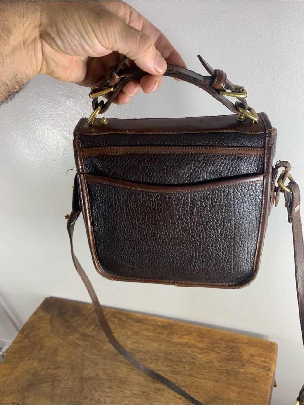 Vintage made in USA distressed leather DOONEY & BOURKE AWL USA brown crossbody - Picture 2 of 12